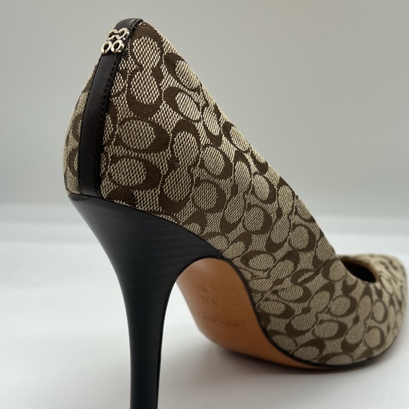 Coach! Signature Canvas! Like new! - Picture 3 of 6